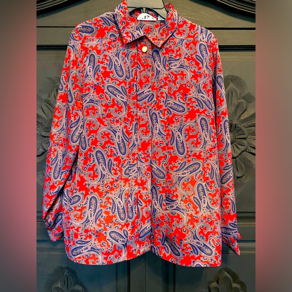 Alfred Dunner Red and Blue Paisley Button-Up Shirt Size 10
